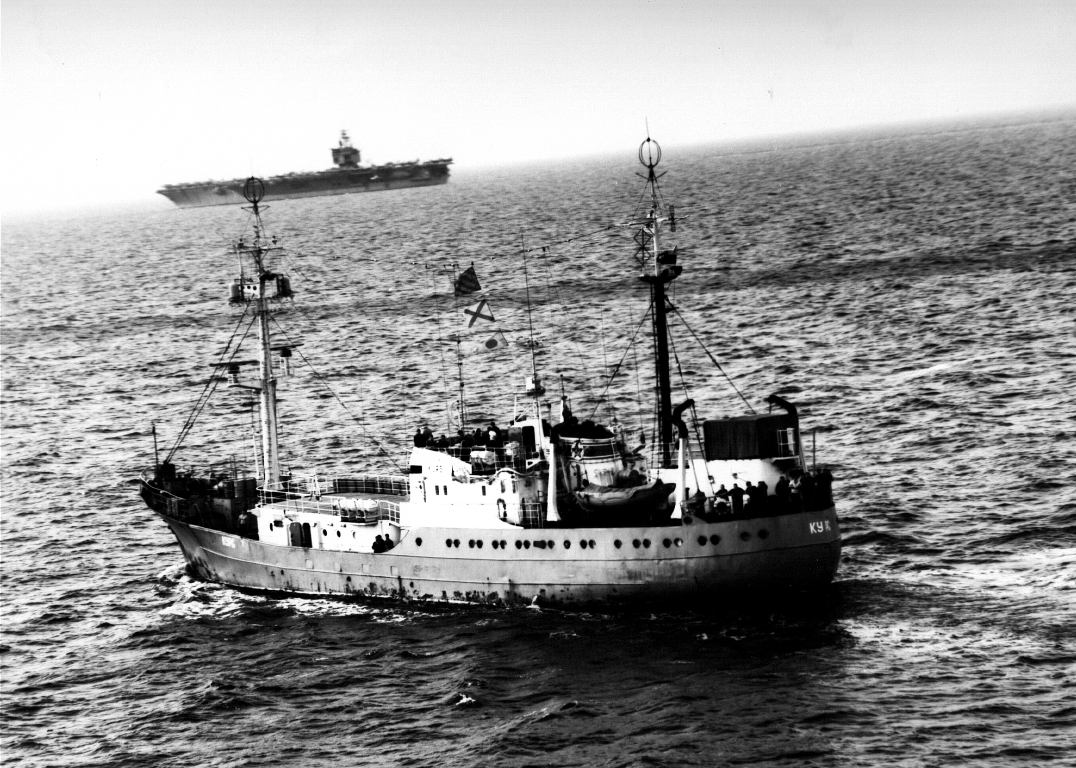 Корабль разведчик в парусном флоте. Корабль прибалтика ссв 80. Морской тральщик ковровец. Корабль разведчик в парусном флоте. Оис янтарь 22010.